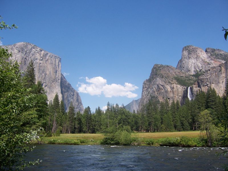 Yosemite National Park - Books, pictures, posters and news on your pursuit, 