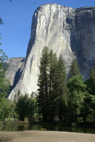 Yosemite National Park, El Capitan at Cathedral Beach